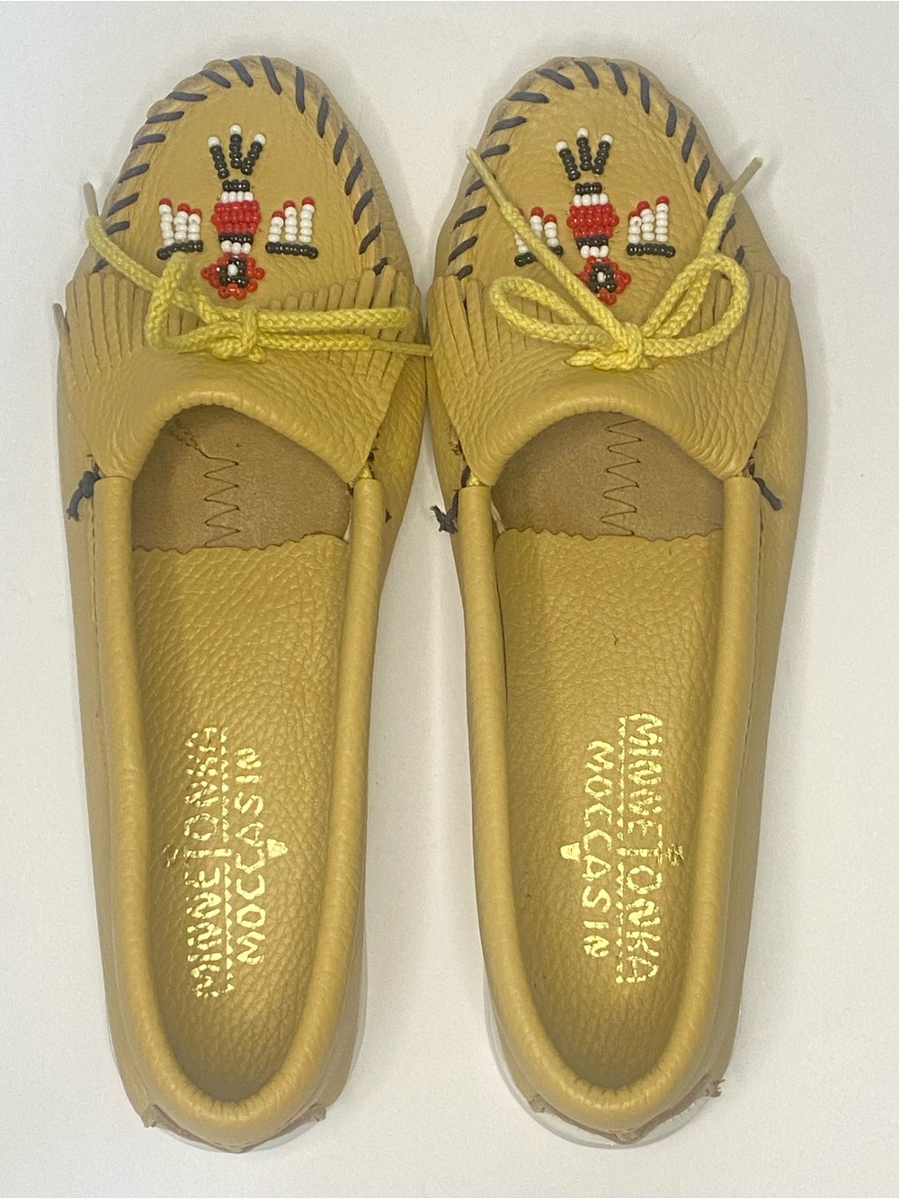 EUC Minnetonka Thunderbird Animikii Hardsole Moccasins Natural Leather Size 9 - Picture 8 of 9
